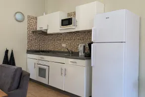 Central - Gated - 2 Bedrooms - Near Beaches - Image 4