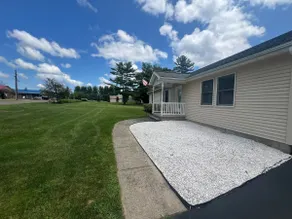 3 BR home on Snowmobile Trails & Ski slopes - Image 3