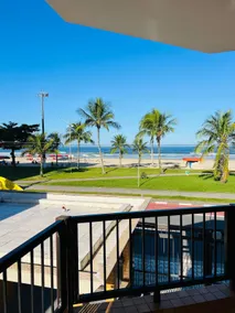 Beachfront apartment with private barbecue - Image 5