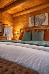 Little Pine Lodge | 1 Mi to GSMNP • Hot Tub • King - Image 4