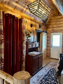 Waterfall View Cabin at White Buffalo Lodge - Image 5