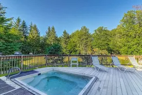 Convenient Skier-friendly 1BR condo, pool, hot tub - Image 5