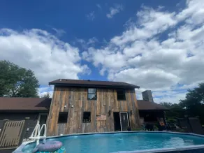 Stunning Farmhouse - Private Pool & Vintage Arcade - Image 5