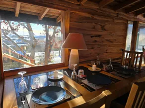 Luxury Welsh wooden cabin - Image 3