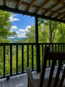 Big Mountain Views | Cozy Modern | Hiking | - Image 2