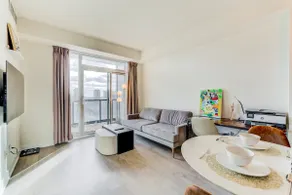 Chic 2-bedroom Condo at Yonge & Sheppard - Image 2