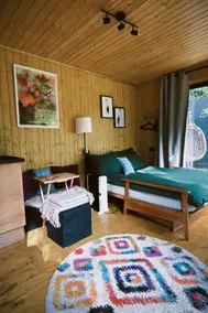 Woodland Cabin · Glass Walls · Near Harry Potter - Image 3