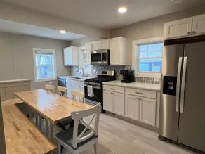 Lake Harbor Haven - Image 2