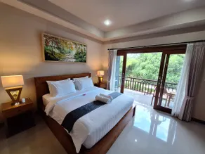 Spacious and comfortable private pool retreat - Image 3