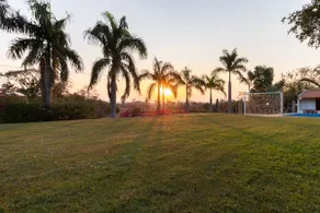 Country House Amazing Sunset - Image 3