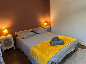 Between the Marais and the Cathedral, 85 m² - Image 5