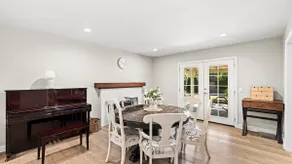 Modern 4BR Home - Private Yard - School Zone - Image 2