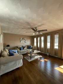 Hidden Gem.4/bedroom cozy home fenced in yard - Image 4