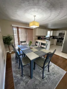 Hidden Gem.4/bedroom cozy home fenced in yard - Image 3