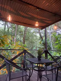 Rustic cabin, near the Pakal - Image 5