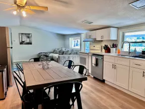 Breathtaking Riverview Condo w/ Private Balcony: A - Image 4