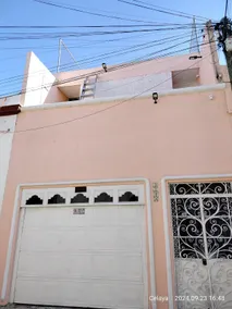 In a safer area in the center - Image 4
