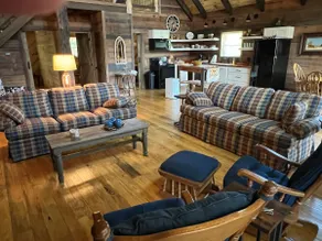 The Cabin at Cotney Farms - Image 4