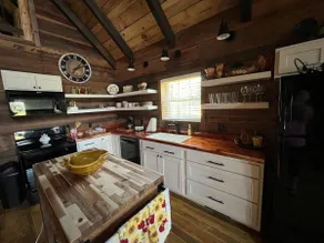 The Cabin at Cotney Farms - Image 5