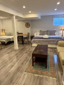 Spacious house for 14 |5BR| 6 Parkings |4Bath| - Image 4