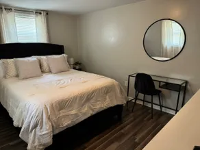NEWLY cozy renovated home - Image 5