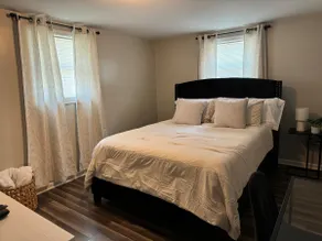 NEWLY cozy renovated home - Image 3