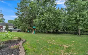 Modern Comfort •Bourbon Trail & Derby•Fenced yard - Image 5