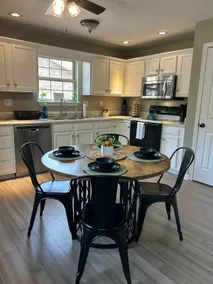Modern Comfort •Bourbon Trail & Derby•Fenced yard - Image 3