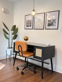 King Bed • Workspace • Laundry | Walk to Downtown - Image 4