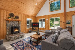 Hike-Golf-Fish-Lake Nearby | Hot Tub | Dogs | BBQ - Image 3