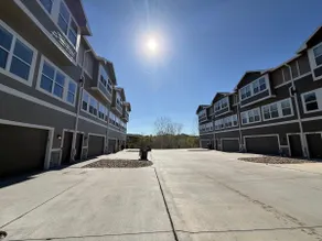 The Magnolia- Elkhorn townhome- garage - Image 3