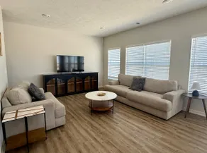 The Magnolia- Elkhorn townhome- garage - Image 5