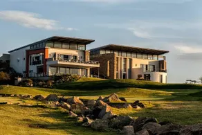 Jackal Luxury Escape - Image 5