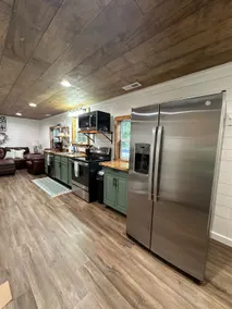 Lakeside Lodge - Image 4