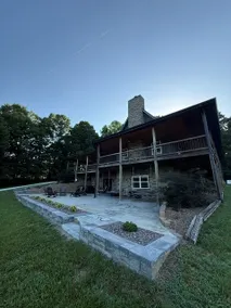 Happy Hollow Hide Away - Image 2