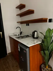 9A|Cozy studio-prime location - Image 3