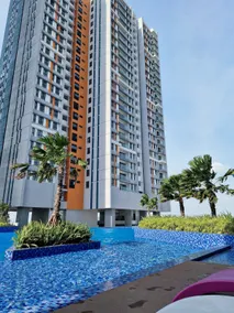 TRIO Bukit Tinggi 2-bedroom NEW Apt with NETFLIX smart tv - Image 5