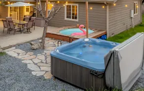 Cozy Yosemite Retreat w/ Hot Tub – Secluded Gem - Image 2