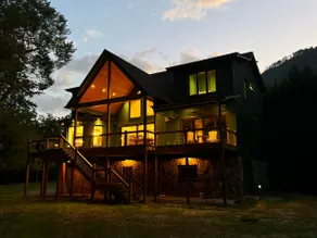 New Riverfront Retreat: Privacy/Views/Dog-friendly - Image 2