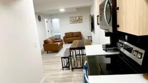Luxury 2 Bedroom Suite - Image 3