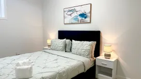 Luxury 2 Bedroom Suite - Image 5