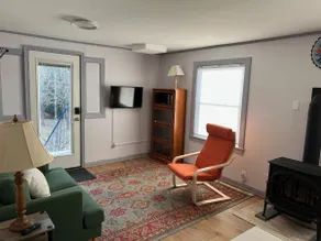 Hikes and History Cozy Stay - Image 4