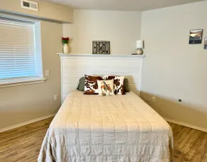Cozy Pendleton Studio Hideaway - Image 5