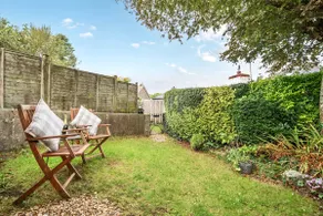 Beautiful and Cosy Garden Pod Saintives - Image 4