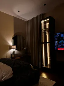 Luxury studio Apartment (self check in) - Image 4