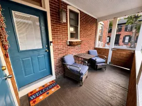 Historic City Center Townhouse - Image 5