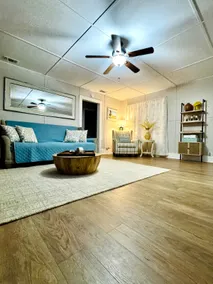 Rebecca's Retreat: Clean Comfort w/ 3 King Beds - Image 3