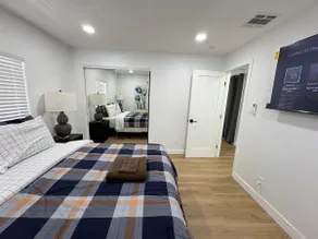 800sq ft one bedroom full kitchen w free parking - Image 4