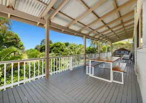 Classic Beach House on Surfside - Pet Friendly - Image 3