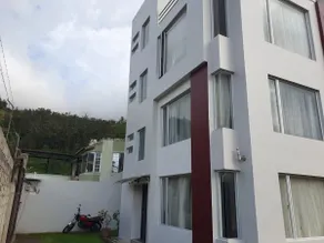 Entire apartment + parking | University and Yahuarcocha - Image 3